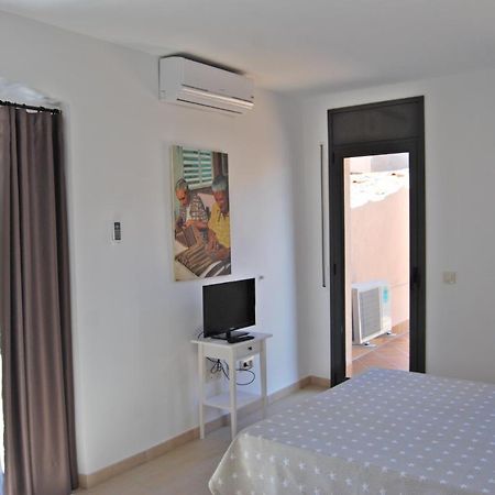 Apartaments Fonda Comerc 托罗埃利亚-德蒙特格里 外观 照片