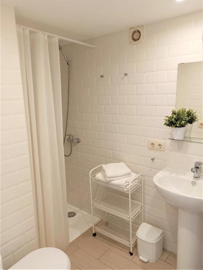 Apartaments Fonda Comerc 托罗埃利亚-德蒙特格里 外观 照片